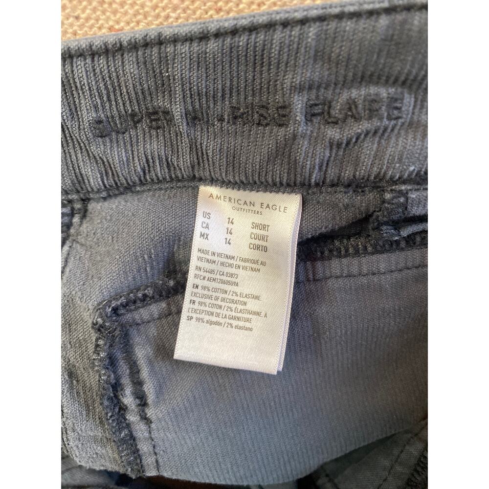 American Eagle Hi Rise Flare Corduroy Jeans Patch Pocket Women's 14 Short Gray - Picture 8 of 10